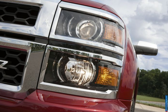 2014 Chevrolet Silverado - фотография 14 из 33