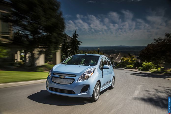 2014 Chevrolet Spark EV - фотография 6 из 45