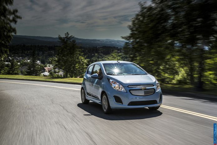 2014 Chevrolet Spark EV - фотография 7 из 45
