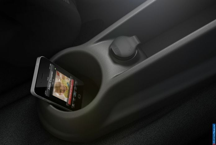 2014 Chevrolet Spark EV - фотография 43 из 45