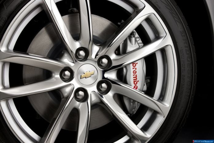 2014 Chevrolet SS - фотография 12 из 17