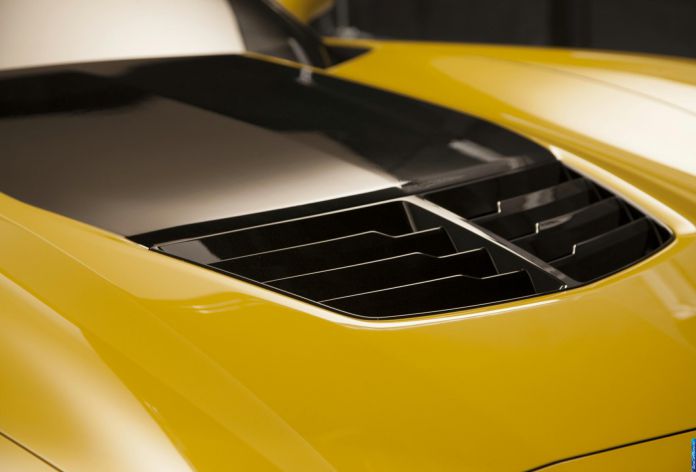 2015 Chevrolet Corvette Z06 - фотография 18 из 27 2015 Chevrolet Corvette Z06 - фотография 18 из 27