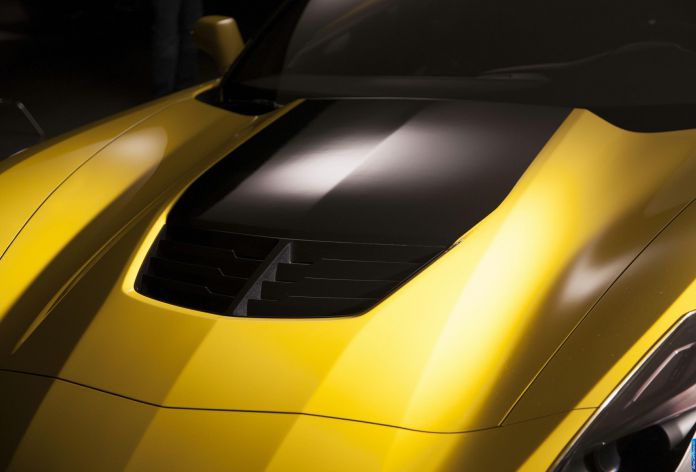 2015 Chevrolet Corvette Z06 - фотография 20 из 27 2015 Chevrolet Corvette Z06 - фотография 20 из 27