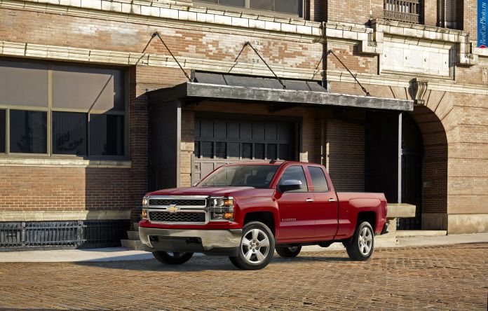 2015 Chevrolet Silverado Custom - фотография 1 из 3