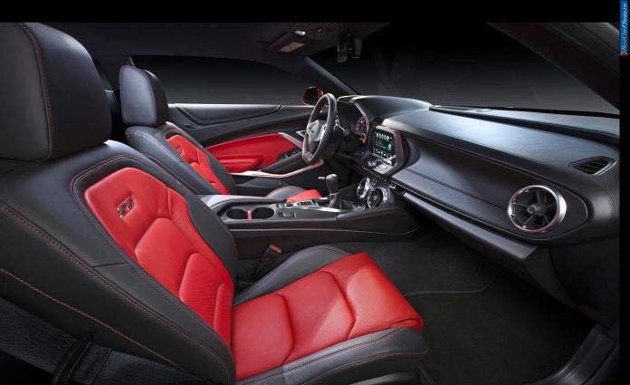 2016 Chevrolet Camaro - фотография 11 из 55