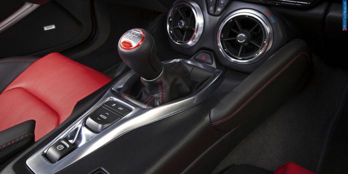 2016 Chevrolet Camaro - фотография 13 из 55 2016 Chevrolet Camaro - фотография 13 из 55
