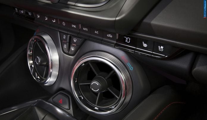 2016 Chevrolet Camaro - фотография 15 из 55 2016 Chevrolet Camaro - фотография 15 из 55
