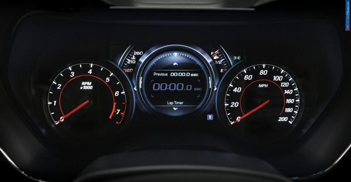2016 Chevrolet Camaro - фотография 16 из 55 2016 Chevrolet Camaro - фотография 16 из 55