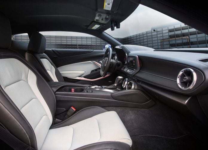 2016 Chevrolet Camaro - фотография 35 из 55 2016 Chevrolet Camaro - фотография 35 из 55