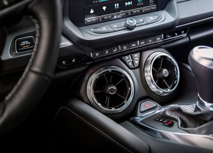 2016 Chevrolet Camaro - фотография 38 из 55 2016 Chevrolet Camaro - фотография 38 из 55