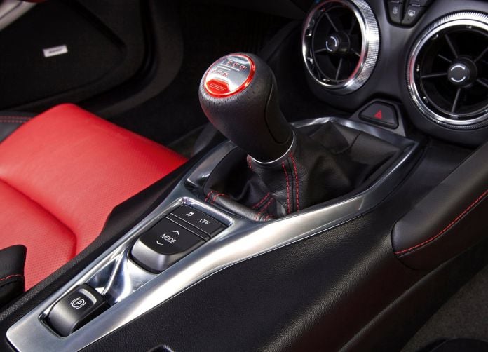 2016 Chevrolet Camaro - фотография 39 из 55 2016 Chevrolet Camaro - фотография 39 из 55