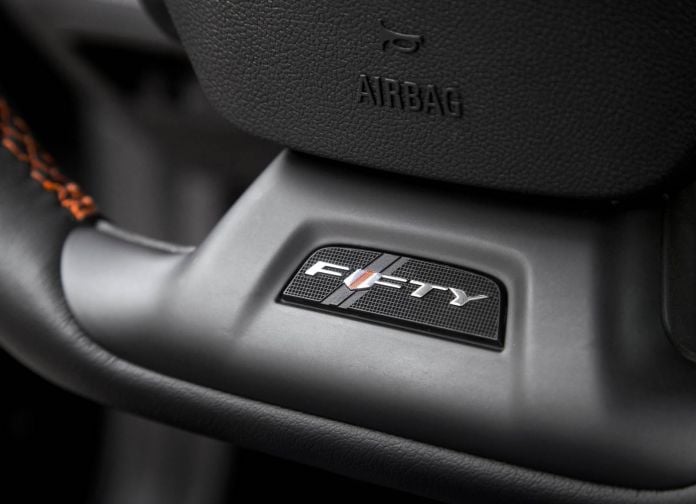 2016 Chevrolet Camaro EU Version - фотография 31 из 44