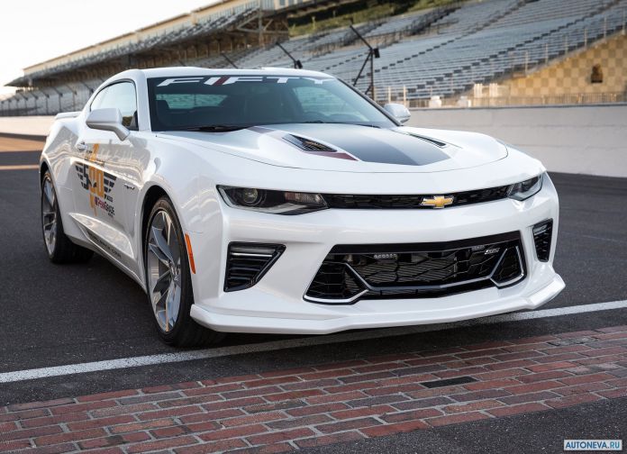 2016 Chevrolet Camaro SS Indy 500 Pace Car - фотография 1 из 12 2016 Chevrolet Camaro SS Indy 500 Pace Car - фотография 1 из 12