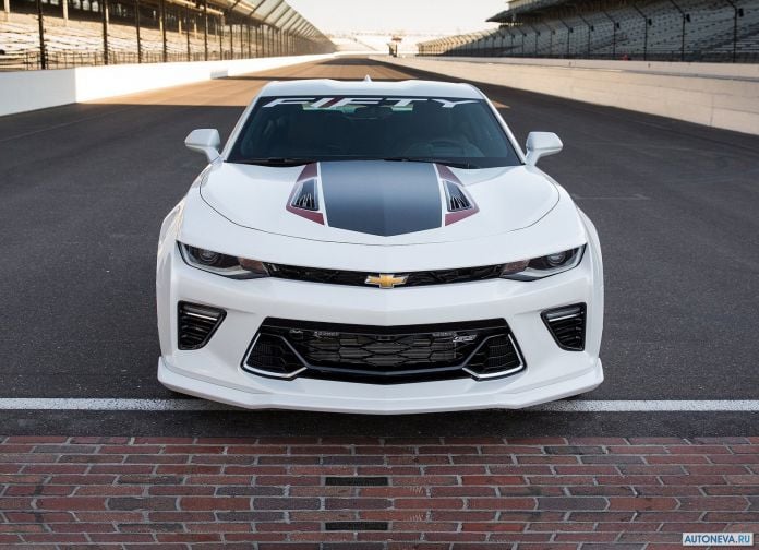 2016 Chevrolet Camaro SS Indy 500 Pace Car - фотография 10 из 12