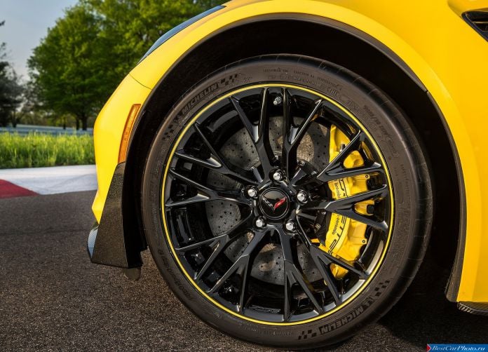 2016 Chevrolet Corvette Z06 C7 R Edition - фотография 7 из 9 2016 Chevrolet Corvette Z06 C7 R Edition - фотография 7 из 9
