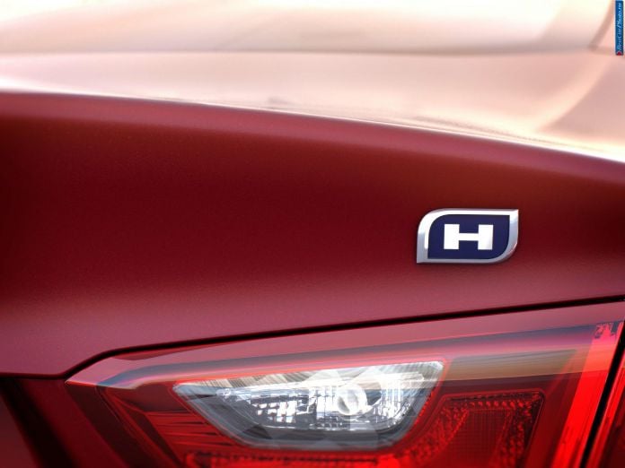 2016 Chevrolet Malibu - фотография 5 из 8 2016 Chevrolet Malibu - фотография 5 из 8
