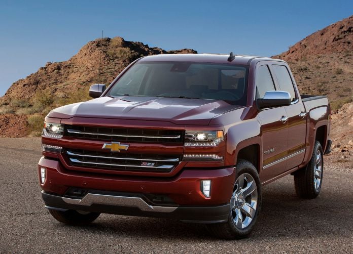 2016 Chevrolet Silverado - фотография 3 из 12