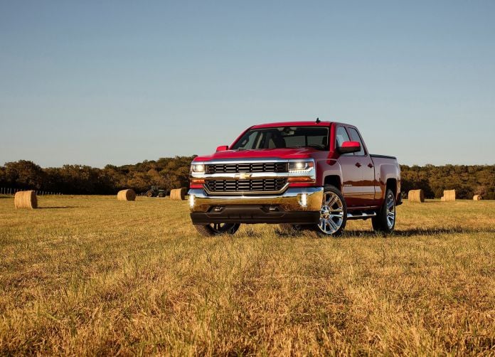 2016 Chevrolet Silverado - фотография 4 из 12