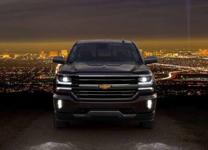 2016 Chevrolet Silverado - фотография 8 из 12