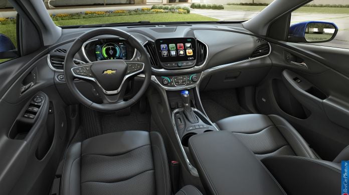 2016 Chevrolet Volt - фотография 12 из 21