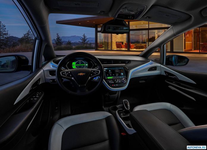 2017 Chevrolet Bolt EV - фотография 9 из 46