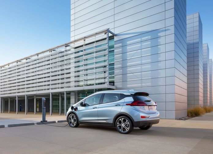 2017 Chevrolet Bolt EV - фотография 20 из 46