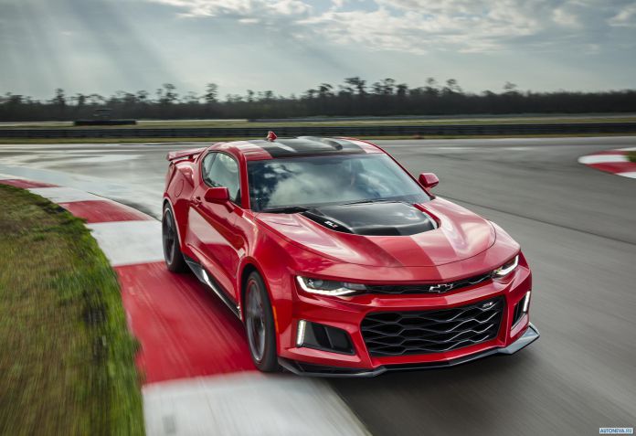 2017 Chevrolet Camaro ZL1 - фотография 1 из 11 2017 Chevrolet Camaro ZL1 - фотография 1 из 11