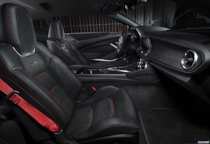 2017 Chevrolet Camaro ZL1 - фотография 8 из 11 2017 Chevrolet Camaro ZL1 - фотография 8 из 11