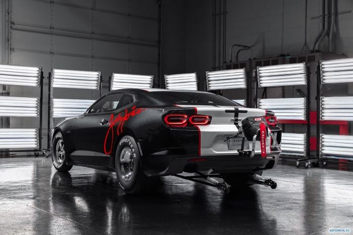 2019 Chevrolet Camaro Copo John Force Edition - фотография 3 из 6 2019 Chevrolet Camaro Copo John Force Edition - фотография 3 из 6
