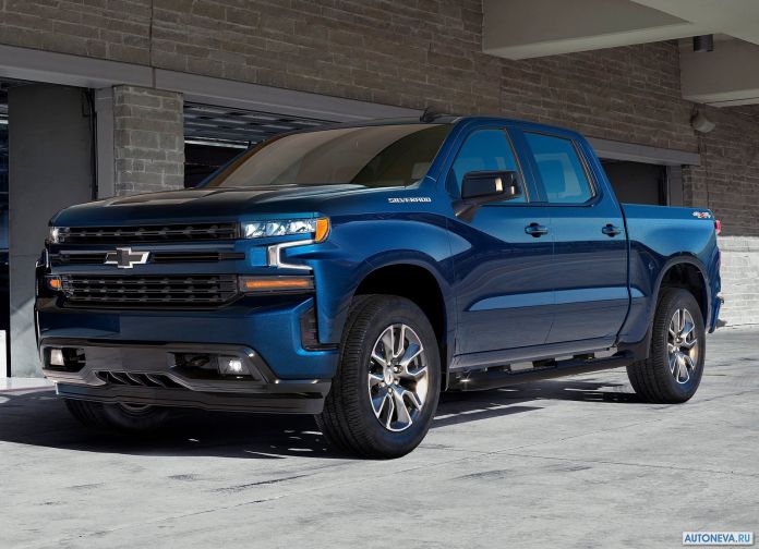 2019 Chevrolet Silverado - фотография 3 из 43
