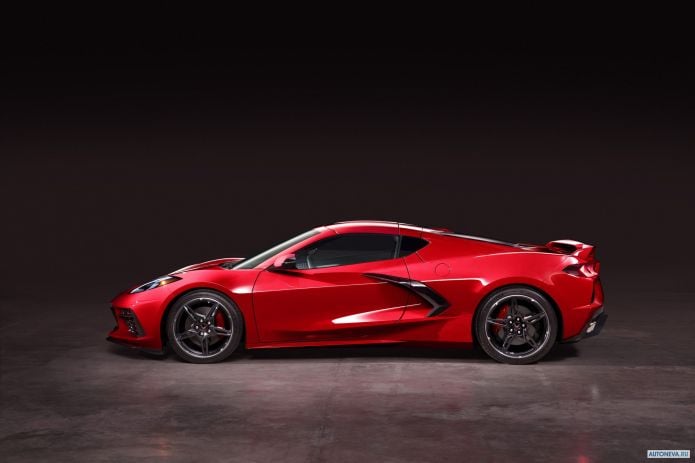 2020 Chevrolet Corvette - фотография 11 из 40