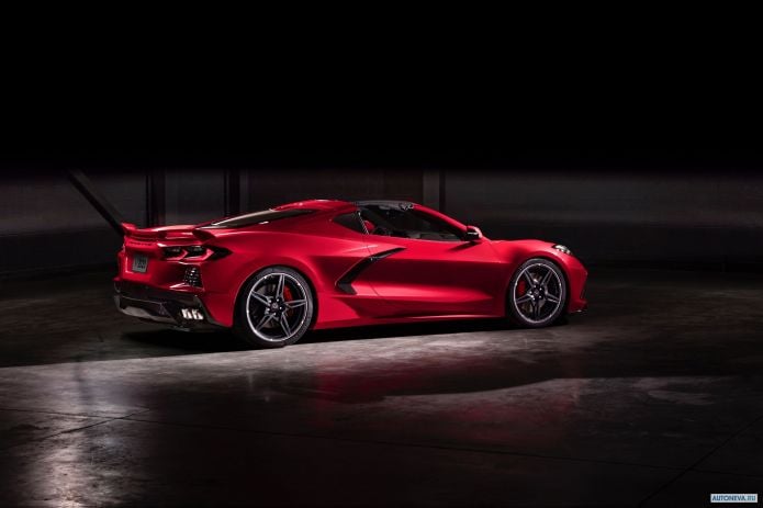 2020 Chevrolet Corvette - фотография 13 из 40