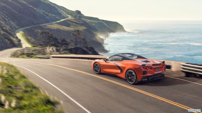 2020 Chevrolet Corvette Stingray Convertible Z51 - фотография 3 из 15