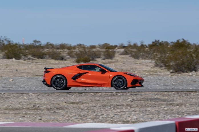 2020 Chevrolet Corvette Stingray Z51 - фотография 34 из 40