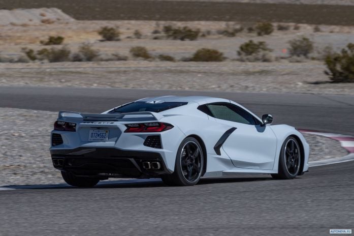 2020 Chevrolet Corvette Stingray Z51 - фотография 35 из 40