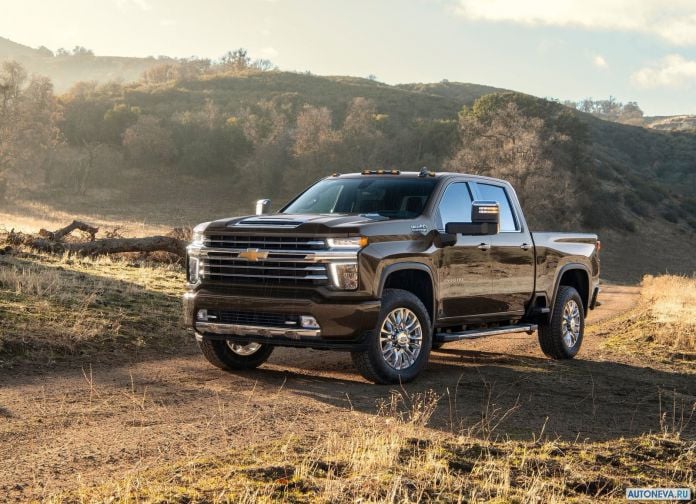 2020 Chevrolet Silverado HD - фотография 4 из 50
