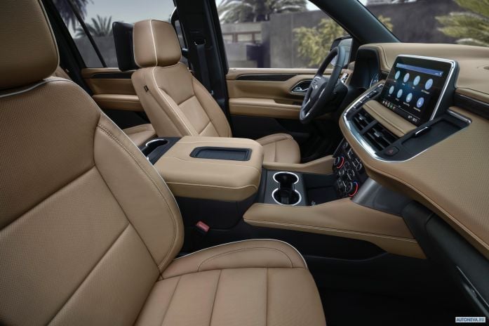2021 Chevrolet Suburban High Country - фотография 9 из 13