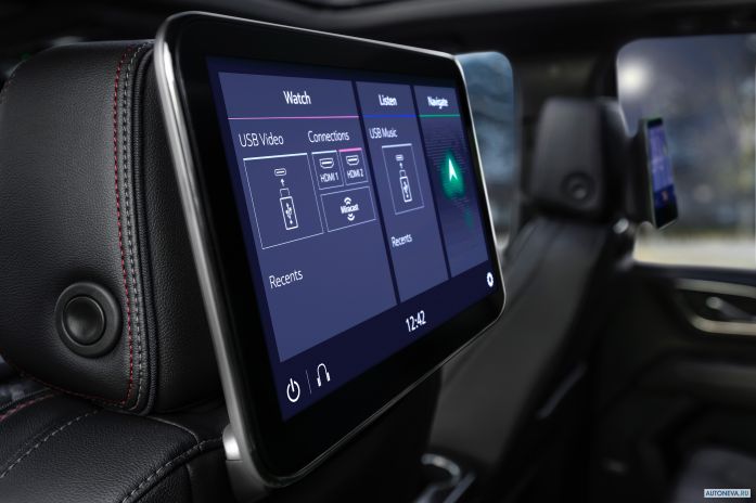 2021 Chevrolet Tahoe RST - фотография 9 из 21