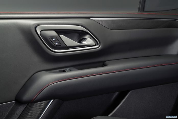 2021 Chevrolet Tahoe RST - фотография 12 из 21 2021 Chevrolet Tahoe RST - фотография 12 из 21