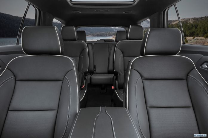 2021 Chevrolet Traverse Premier - фотография 3 из 4 2021 Chevrolet Traverse Premier - фотография 3 из 4