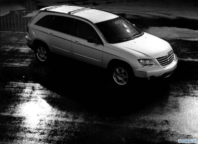 2004 Chrysler Pacifica - фотография 4 из 55