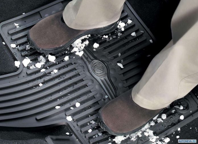 2004 Chrysler Pacifica - фотография 49 из 55