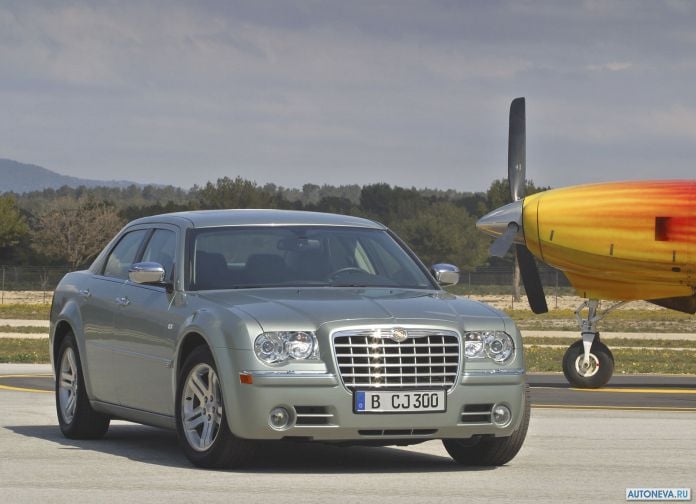 2005 Chrysler 300C - фотография 5 из 30