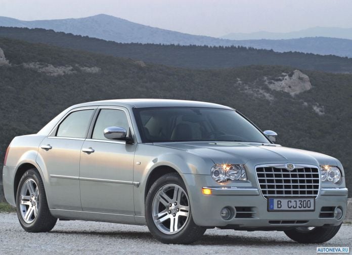 2005 Chrysler 300C - фотография 7 из 30