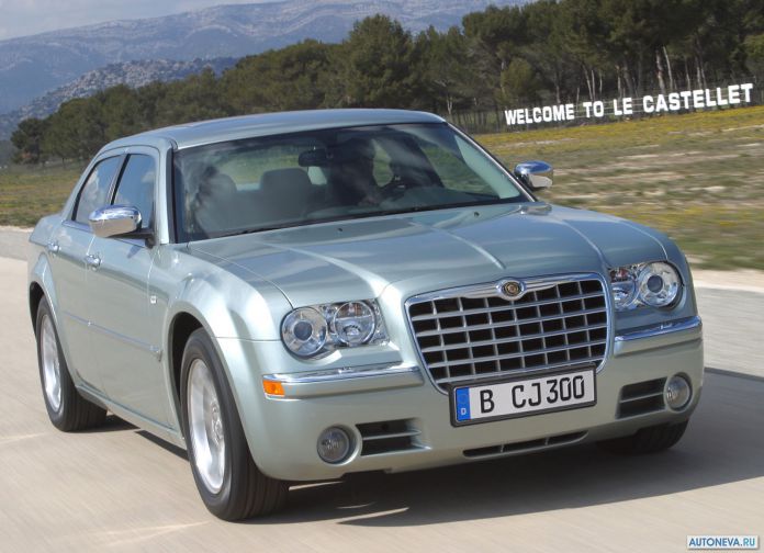 2005 Chrysler 300C - фотография 11 из 30