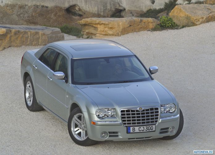 2005 Chrysler 300C - фотография 13 из 30