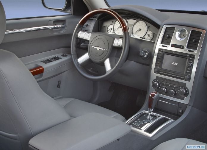 2005 Chrysler 300C - фотография 20 из 30 2005 Chrysler 300C - фотография 20 из 30