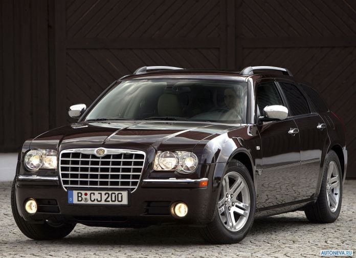 2005 Chrysler 300C Touring - фотография 6 из 30