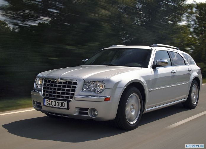 2005 Chrysler 300C Touring - фотография 7 из 30