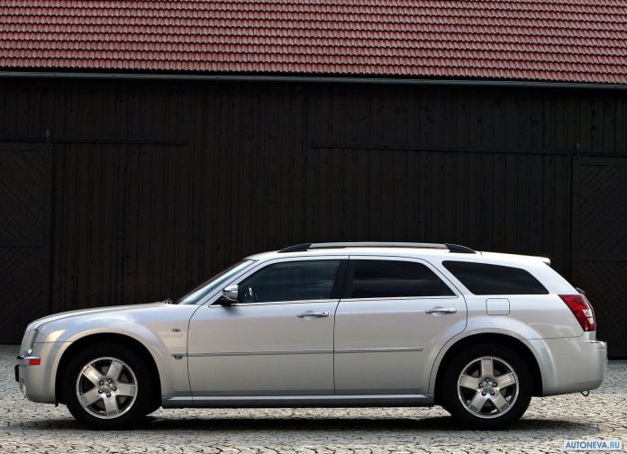 2005 Chrysler 300C Touring - фотография 13 из 30 2005 Chrysler 300C Touring - фотография 13 из 30